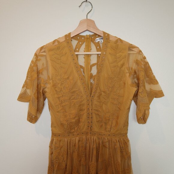 Wild Honey Lace Maxi Dress - Picture 2 of 9